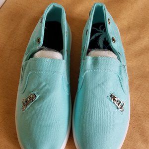 Canvas Sneakers in Baby blue